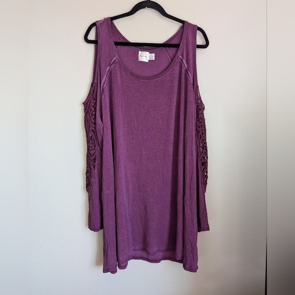 love, Fire Tops - NWOT Love Fire Purple Top Size 1X
